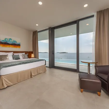 Alluring 5 Bedrooms Evening Star Private Infinity Pool With Stunning Views * Rogoznica (Sibenik-Knin)