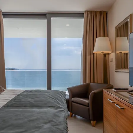 Villa Alluring 5 Bedrooms Evening Star Private Infinity Pool With Stunning Views Rogoznica (Sibenik-Knin)