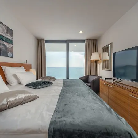 Alluring 5 Bedrooms Evening Star Private Infinity Pool With Stunning Views *