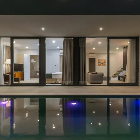 Alluring 5 Bedrooms Evening Star Private Infinity Pool With Stunning Views Villa