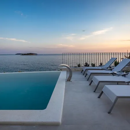 Alluring 5 Bedrooms Evening Star Private Infinity Pool With Stunning Views Villa Rogoznica