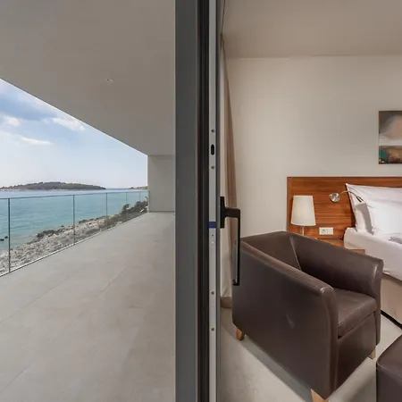 Villa Alluring 5 Bedrooms Evening Star Private Infinity Pool With Stunning Views Rogoznica