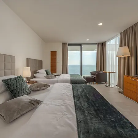 Alluring 5 Bedrooms Evening Star Private Infinity Pool With Stunning Views * Rogoznica