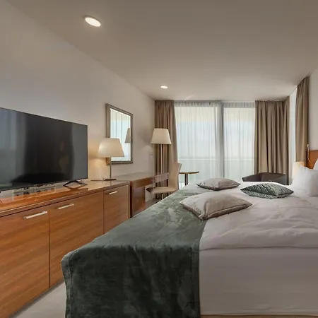 Vila Alluring 5 Bedrooms Evening Star *
