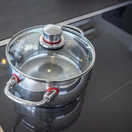 Alluring 5 Bedrooms Evening Star *