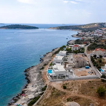 Villa Alluring 5 Bedrooms Evening Star Private Infinity Pool With Stunning Views Rogoznica