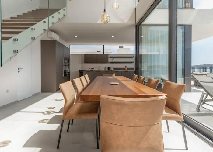 Alluring 5 Bedrooms Evening Star Rogoznica (Sibenik-Knin)