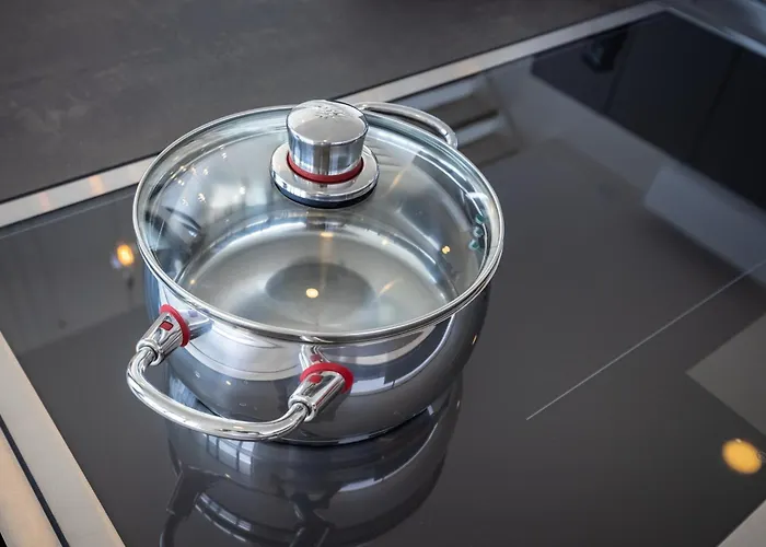 Alluring 5 Bedrooms Evening Star *